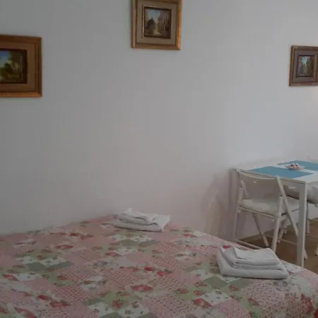 Gitea Semiramida Apartman